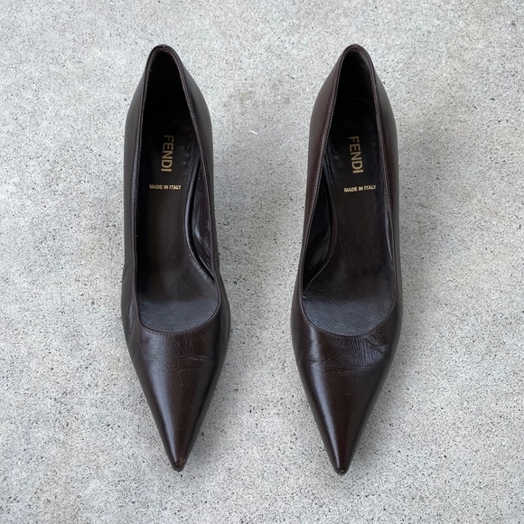 Fendi Dark Brown Leather Kitten Heel Pointed Toe Pumps - Size 35.5 - Picture 9 of 11
